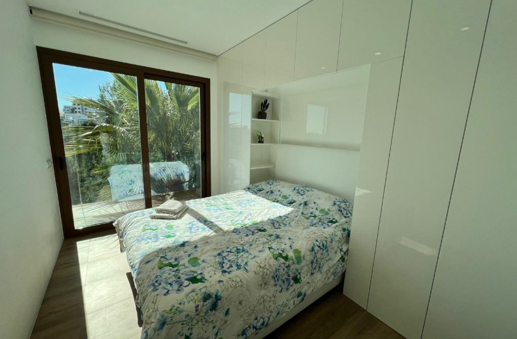 Resale - Villa - Las Colinas - Las Colinas Golf