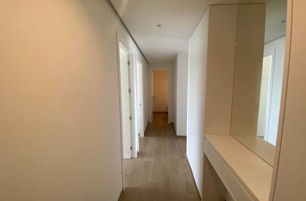 Resale - Apartment - Las Colinas - Las Colinas Golf