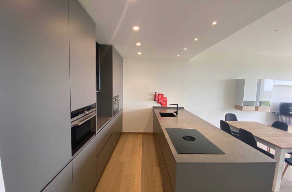 Resale - Apartment - Las Colinas - Las Colinas Golf