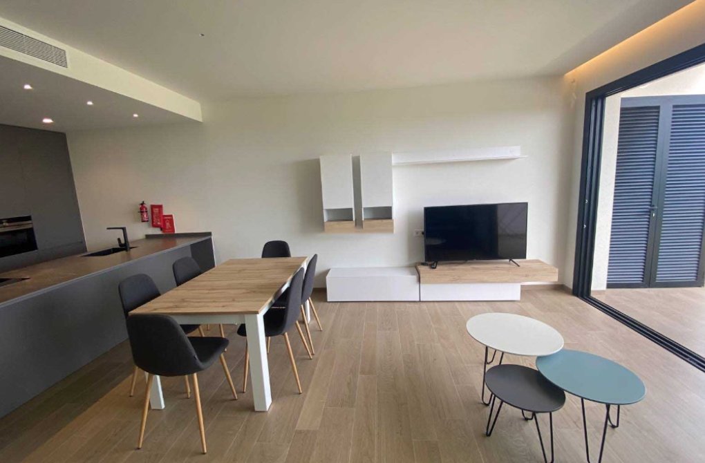 Resale - Apartment - Las Colinas - Las Colinas Golf