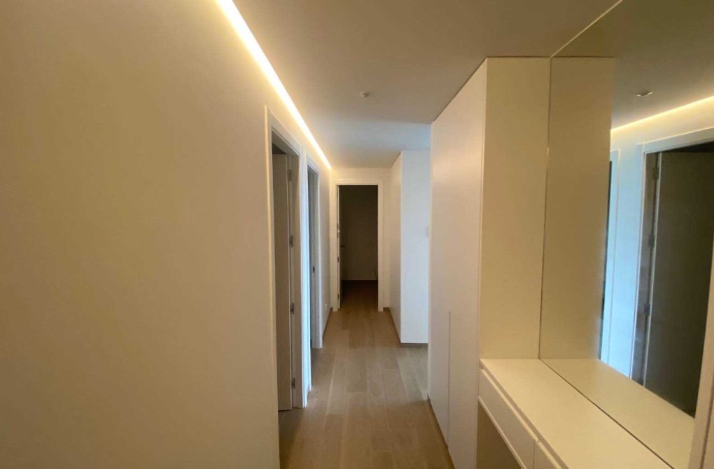 Resale - Apartment - Las Colinas - Las Colinas Golf