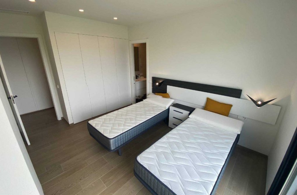 Resale - Apartment - Las Colinas - Las Colinas Golf