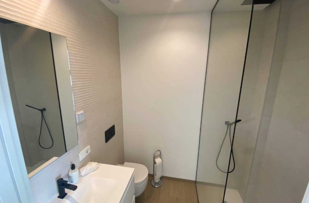 Resale - Apartment - Las Colinas - Las Colinas Golf