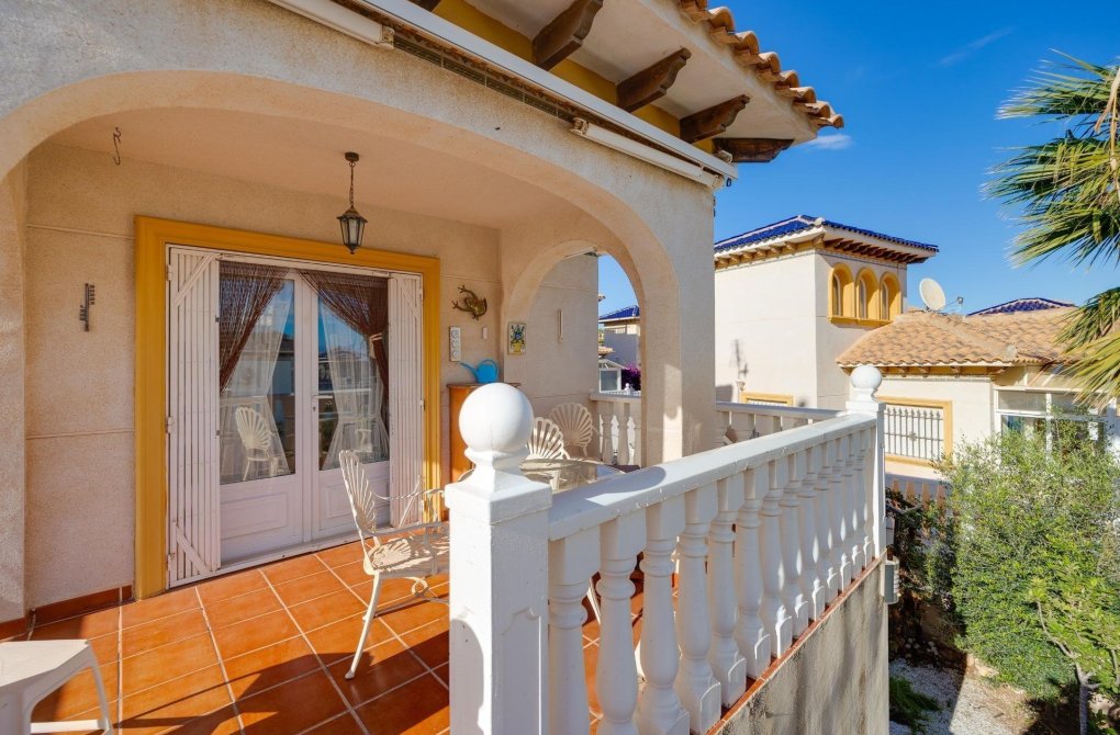 Resale - Villa - Orihuela Costa - Playa Flamenca
