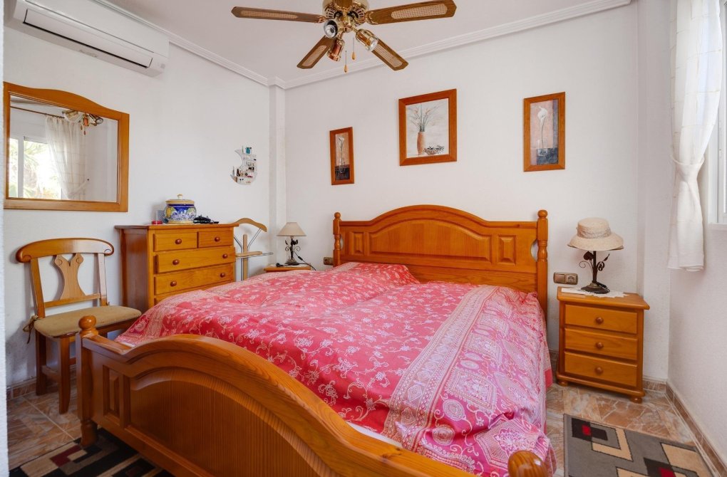 Resale - Villa - Orihuela Costa - Playa Flamenca