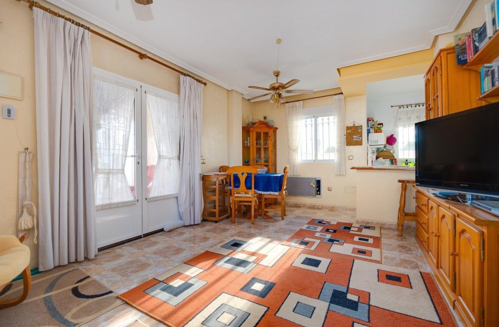 Resale - Villa - Orihuela Costa - Playa Flamenca