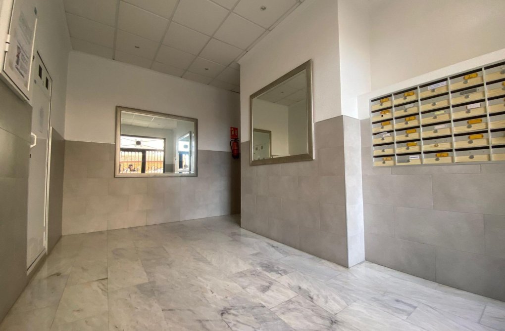 Reventa - Apartamento - Torrevieja - torrevieja