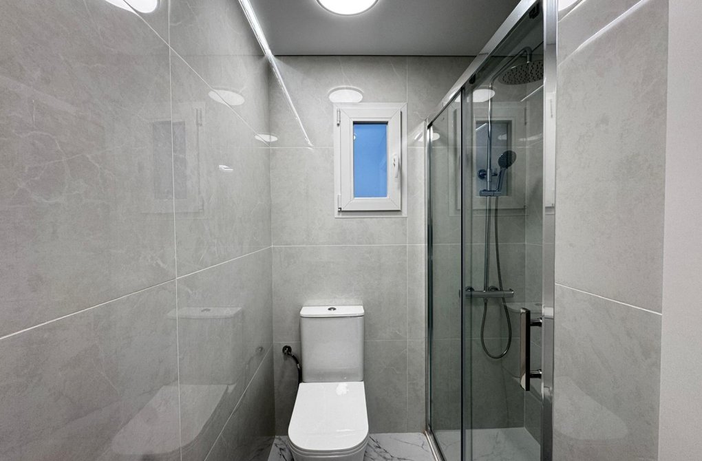 Resale - Bungalow - Torrevieja - La Siesta - El Salado - Torreta