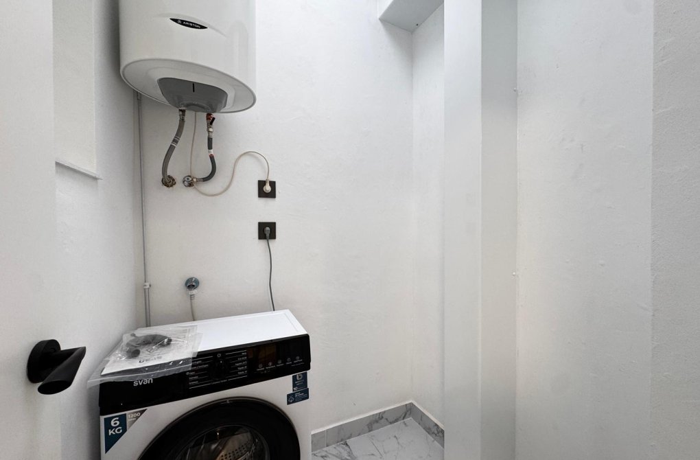 Resale - Bungalow - Torrevieja - La Siesta - El Salado - Torreta