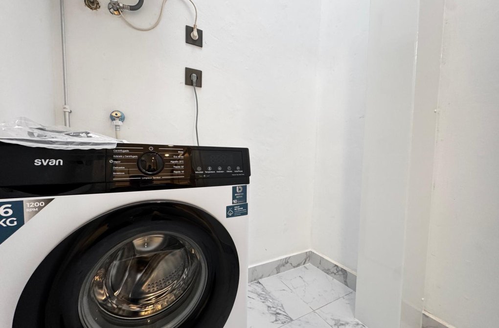 Resale - Bungalow - Torrevieja - La Siesta - El Salado - Torreta