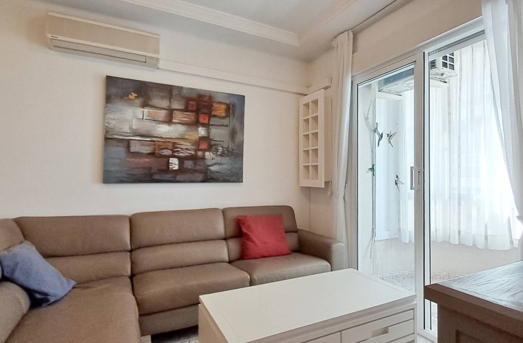 Rynek wtórny - Apartament - Torrevieja - Playa del cura