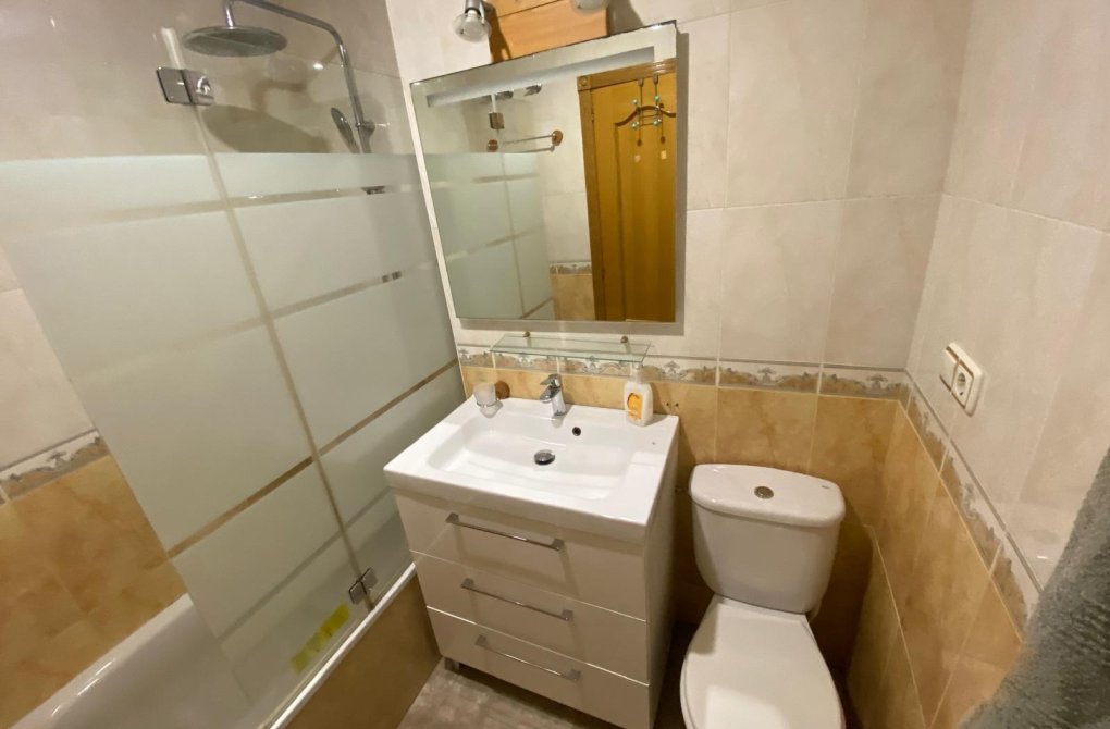 Resale - Apartment - Torrevieja - torrevieja