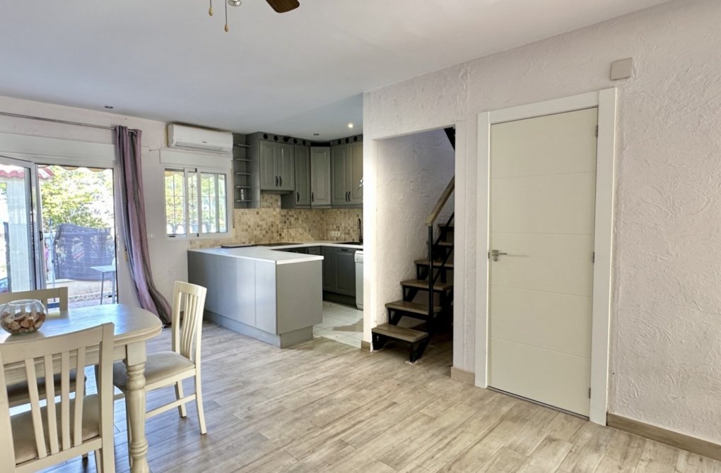 Rynek wtórny - Dom szeregowy - Guardamar del Segura - Lomas de Polo-Pinomar