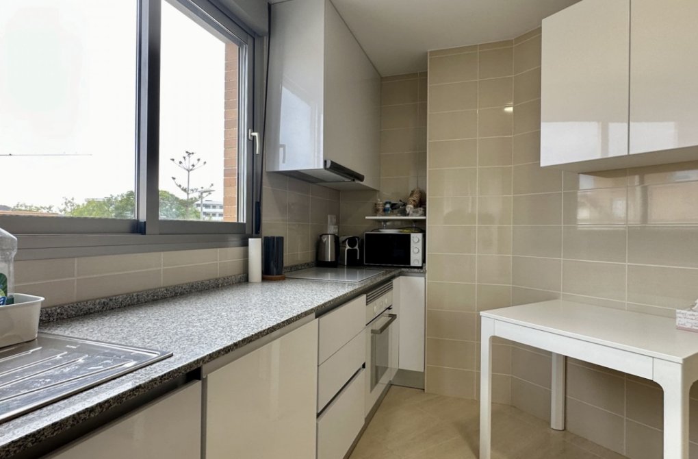 Resale - Apartment - San Miguel de Salinas