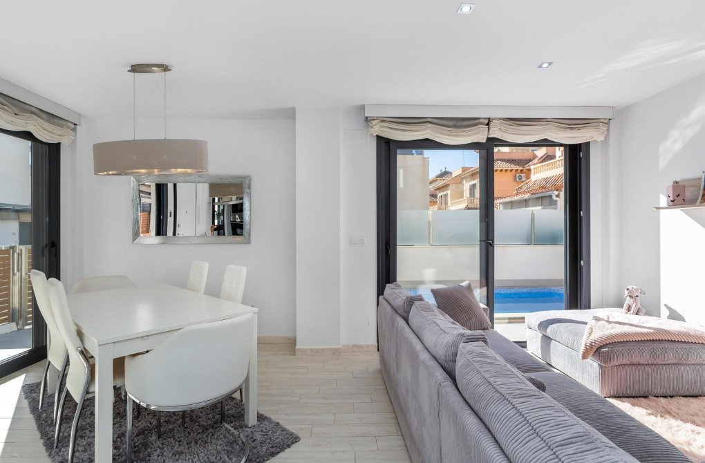 Reventa - Chalet - Torrevieja - Sector 25