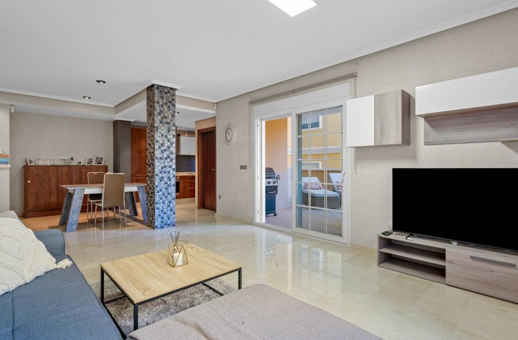 Resale - Apartment - Cabo Roig