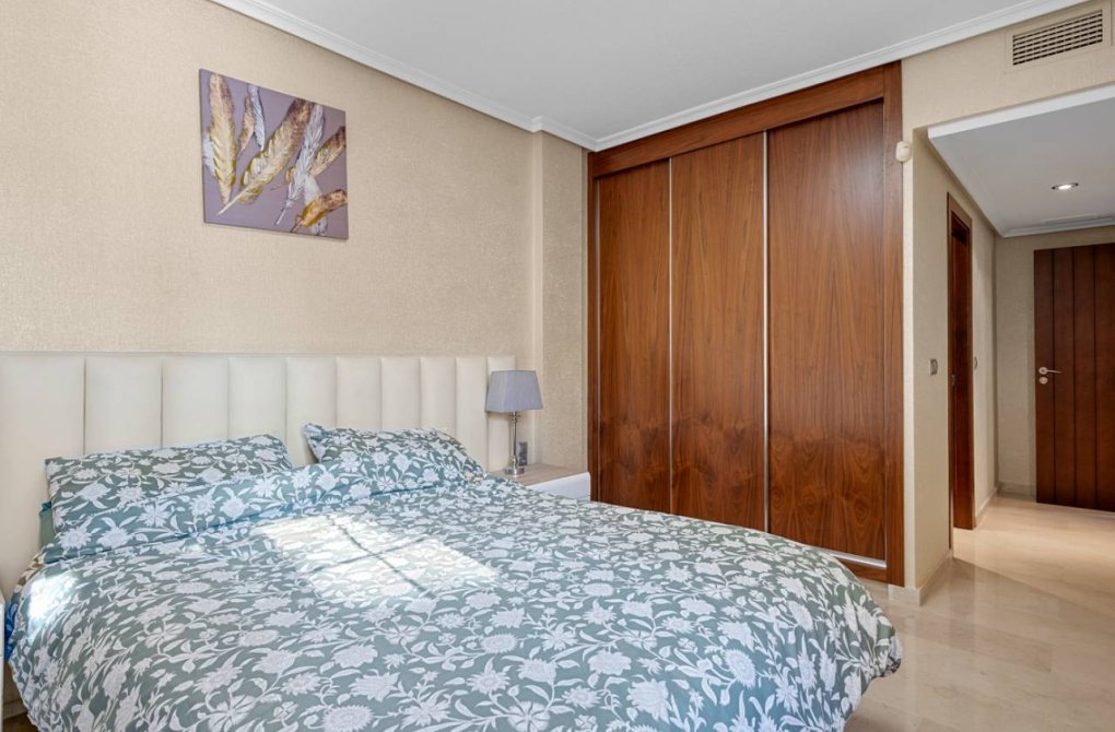 Resale - Apartment - Cabo Roig