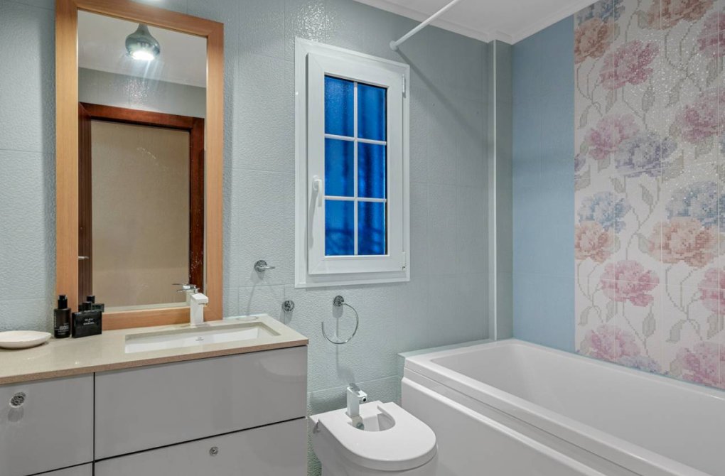 Resale - Apartment - Cabo Roig