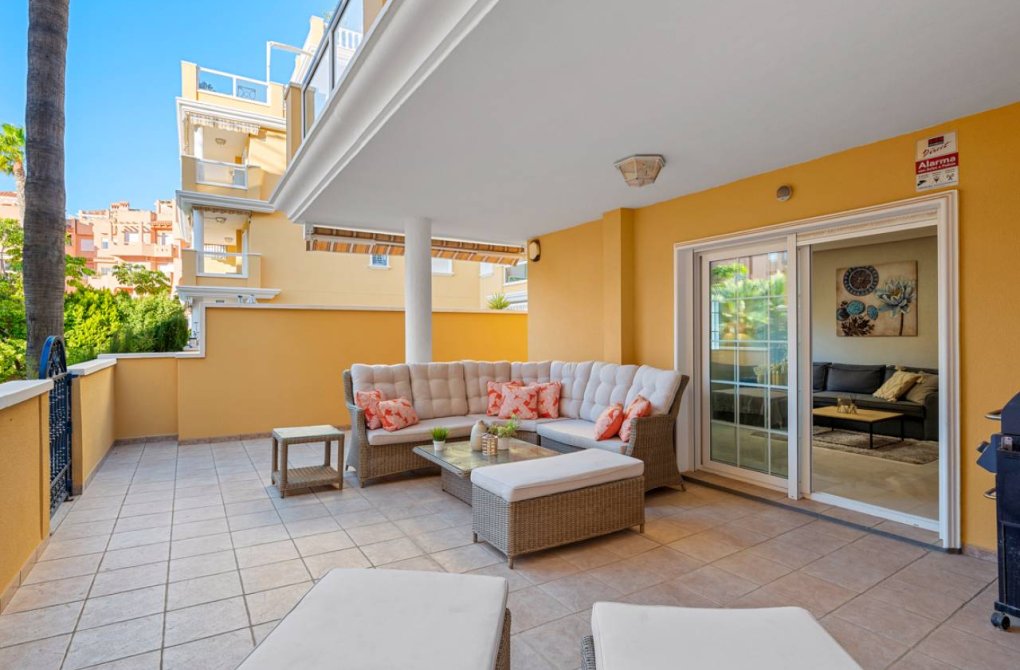 Resale - Apartment - Cabo Roig