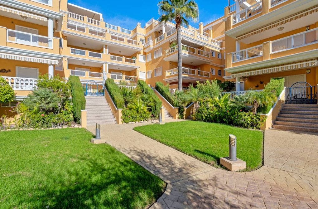 Resale - Apartment - Cabo Roig