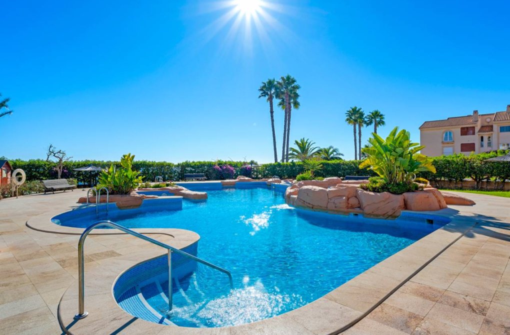 Resale - Apartment - Cabo Roig