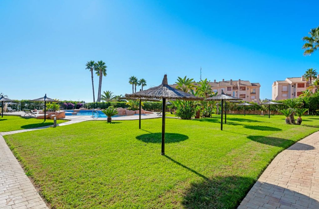 Resale - Apartment - Cabo Roig