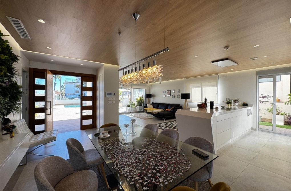 Вторичное жилье - Bилла - Orihuela Costa - Campoamor