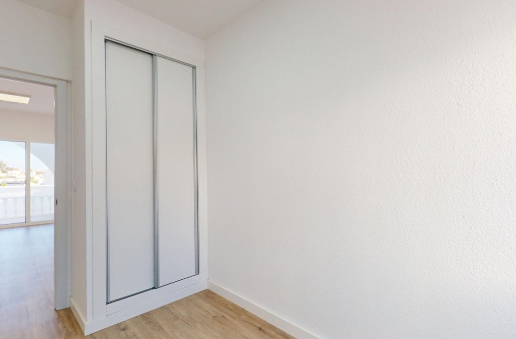 Вторичное жилье - Бунгало - Orihuela Costa - Las Filipinas