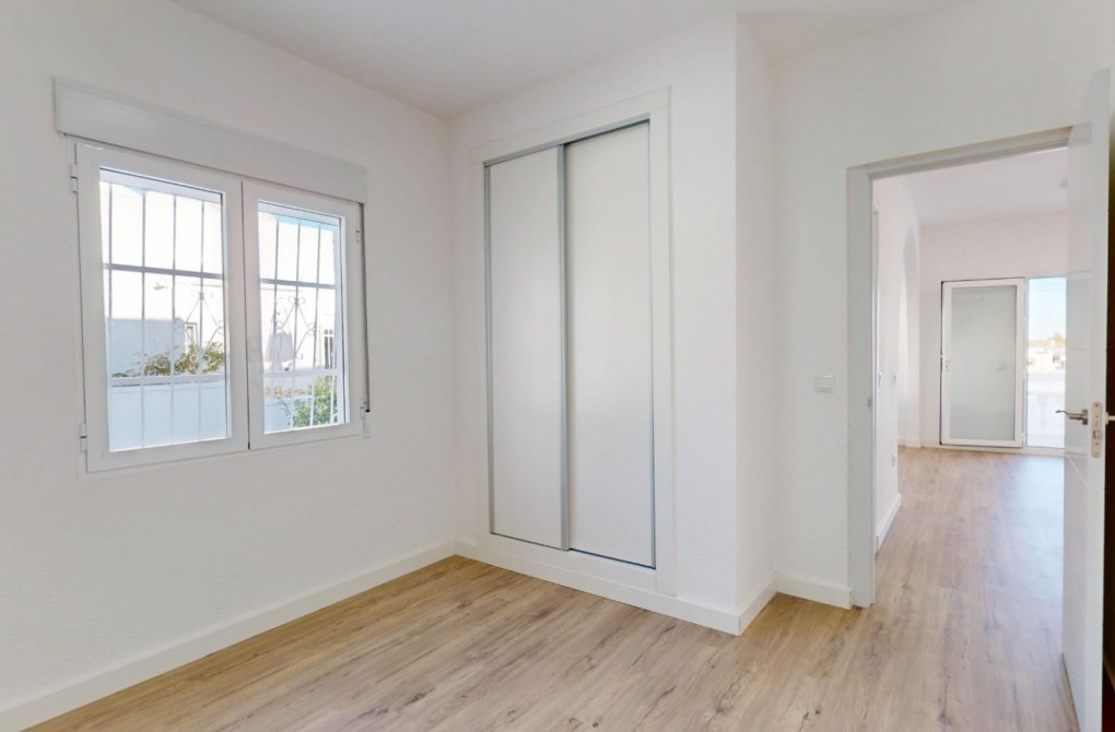 Вторичное жилье - Бунгало - Orihuela Costa - Las Filipinas