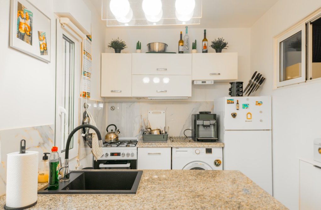 Resale - Apartamento - Torrevieja - Playa de la mata