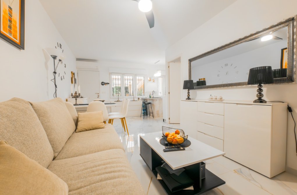 Resale - Apartamento - Torrevieja - Playa de la mata