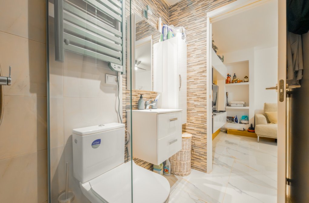 Resale - Apartamento - Torrevieja - Playa de la mata