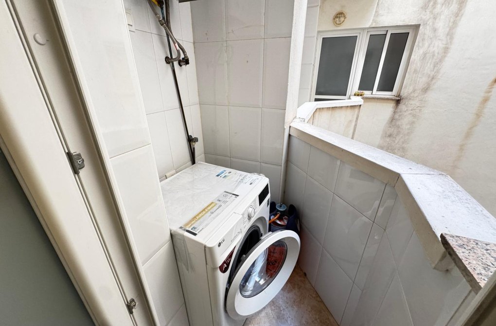 Resale - Apartment - Torrevieja - Centro