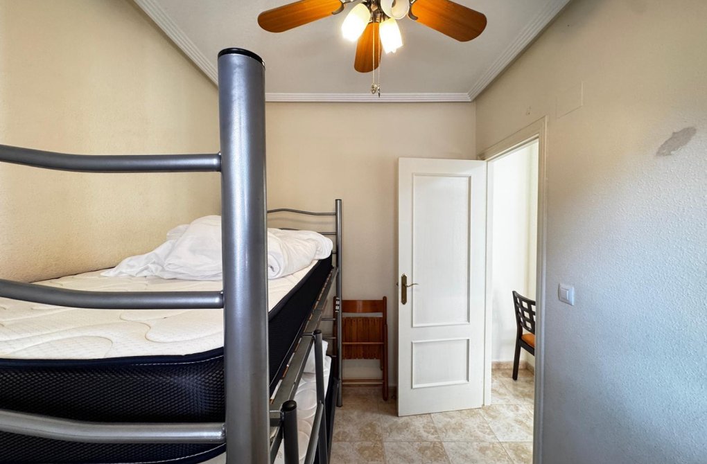 Resale - Apartment - Torrevieja - Centro