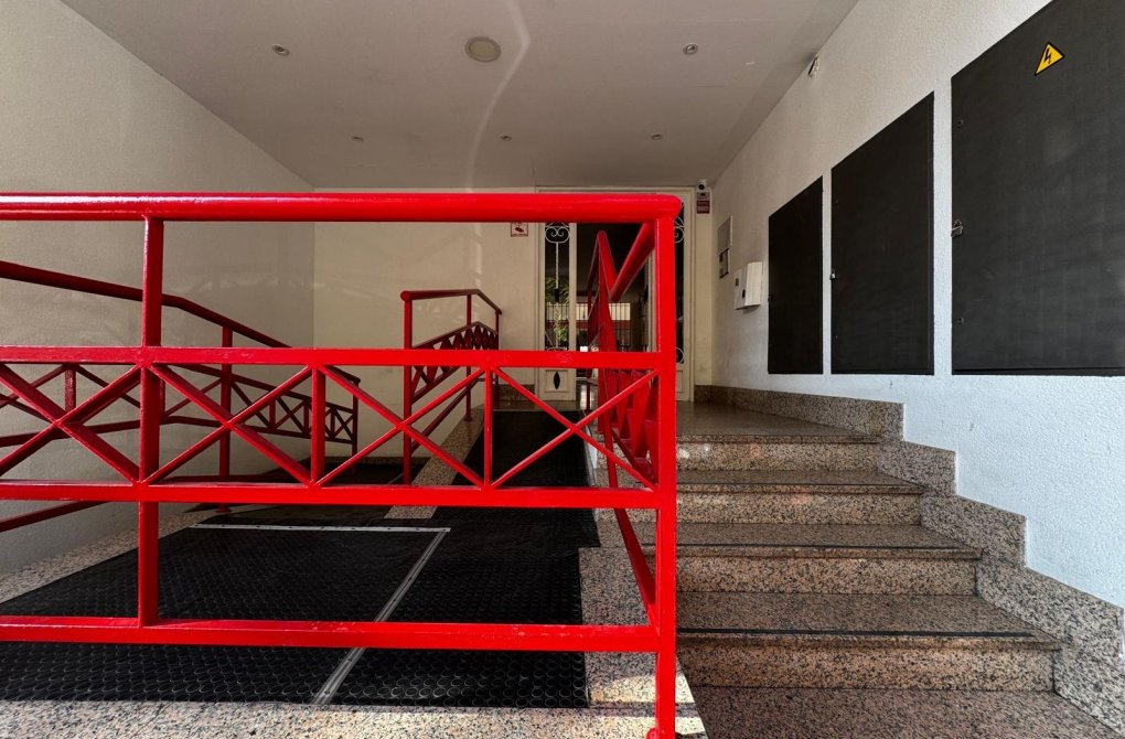 Resale - Apartment - Torrevieja - Centro