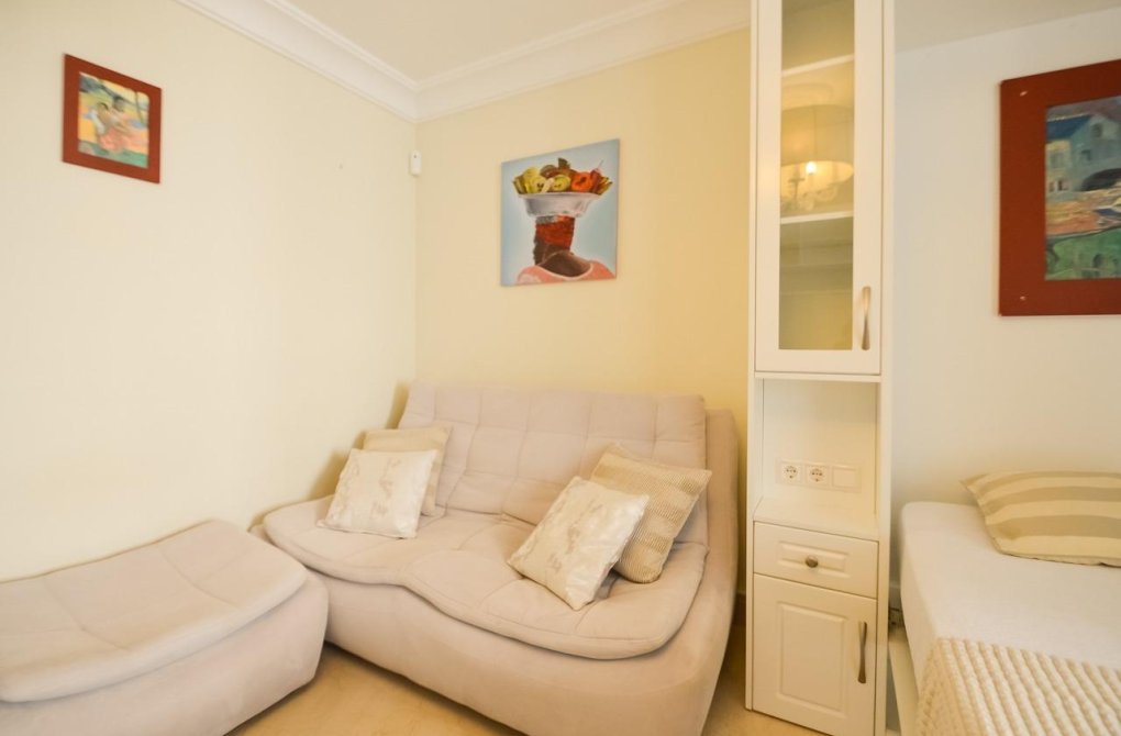 Resale - Studio - Torrevieja - Playa de los locos