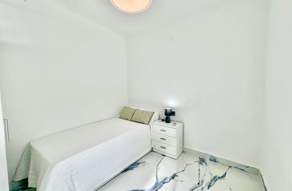 Rynek wtórny - Pół - Torrevieja - El chaparral