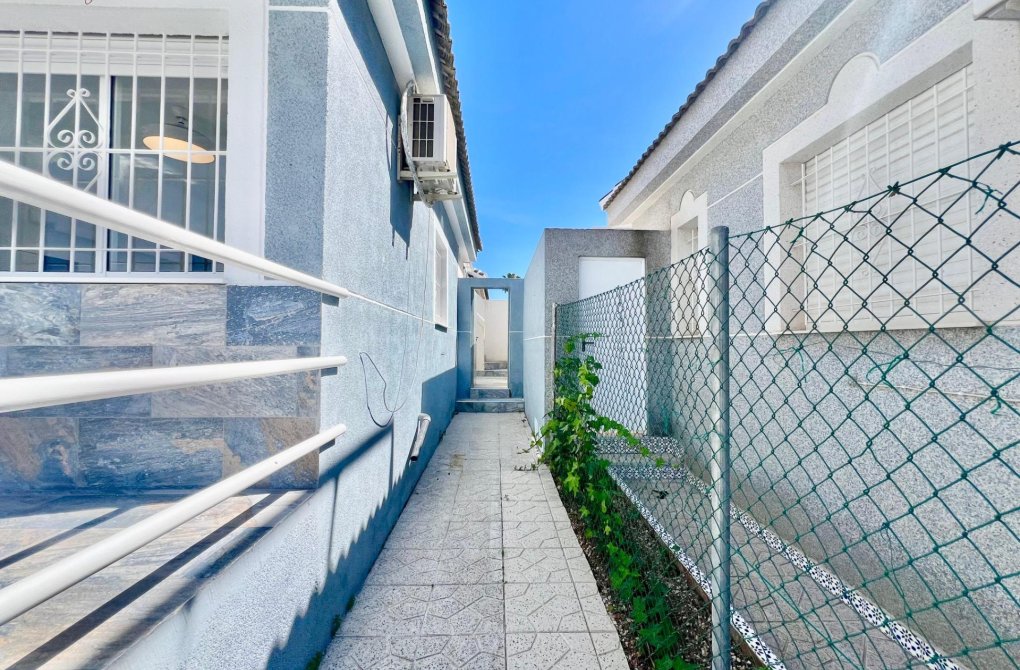 Rynek wtórny - Pół - Torrevieja - El chaparral