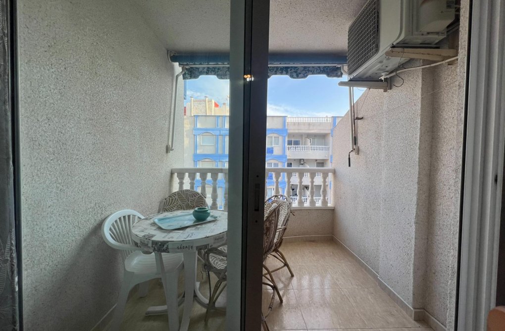 Вторичное жилье - Квартира - Torrevieja - Playa de los locos