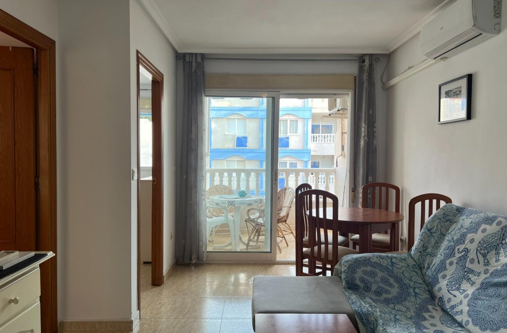 Вторичное жилье - Квартира - Torrevieja - Playa de los locos