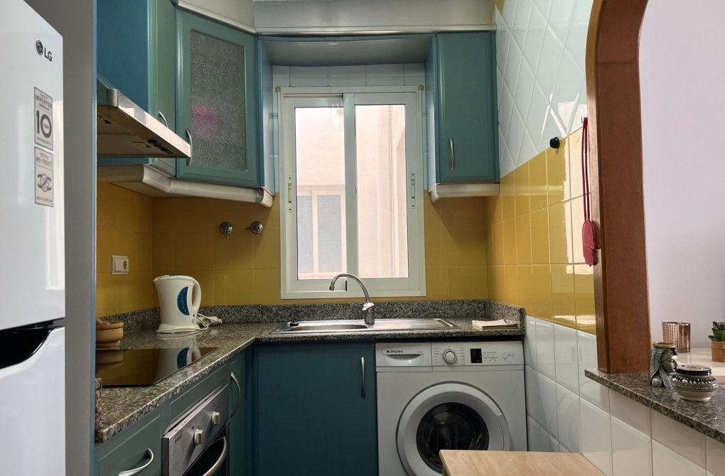 Вторичное жилье - Квартира - Torrevieja - Playa de los locos