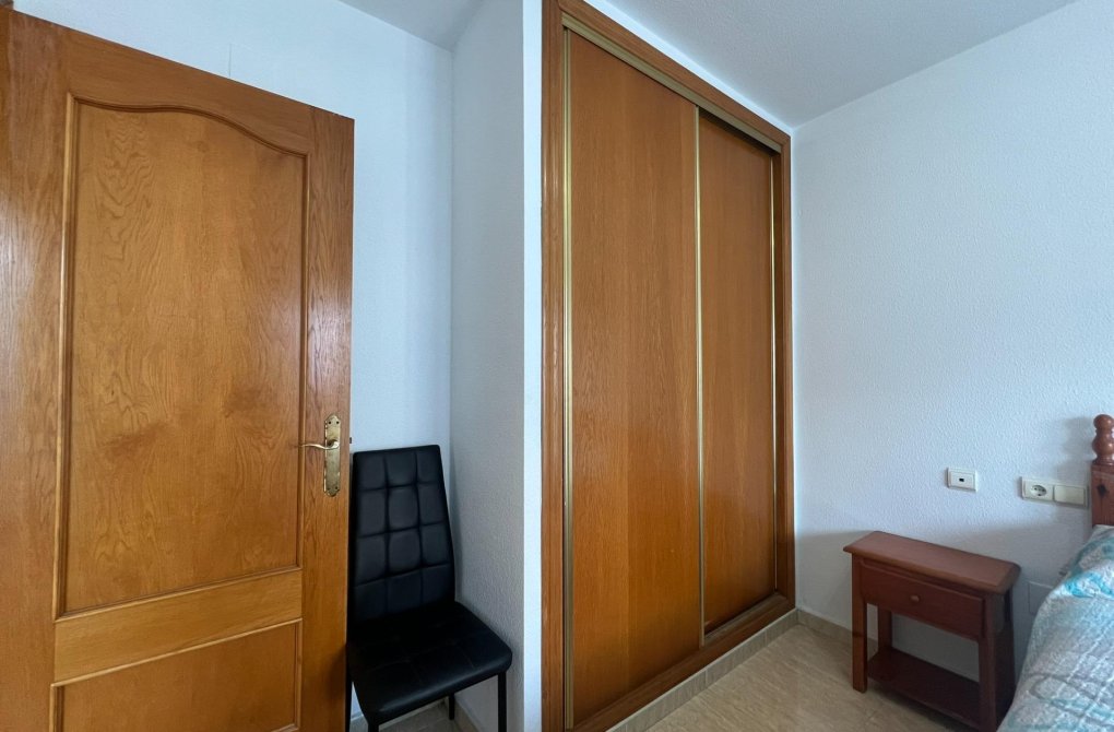 Вторичное жилье - Квартира - Torrevieja - Playa de los locos