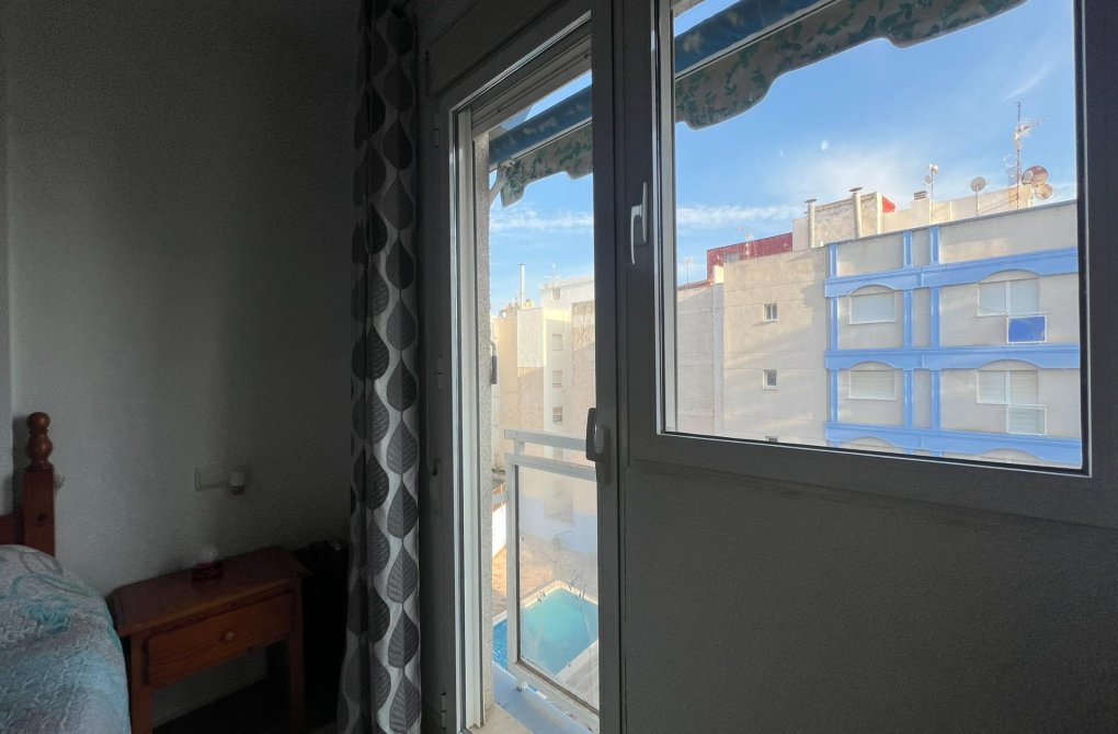 Вторичное жилье - Квартира - Torrevieja - Playa de los locos