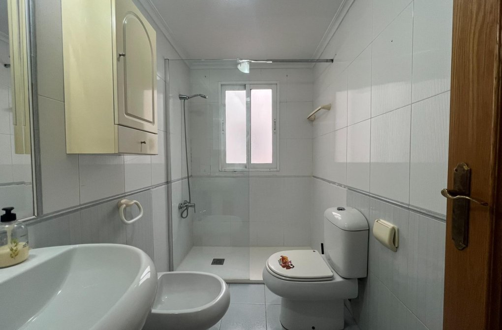 Вторичное жилье - Квартира - Torrevieja - Playa de los locos