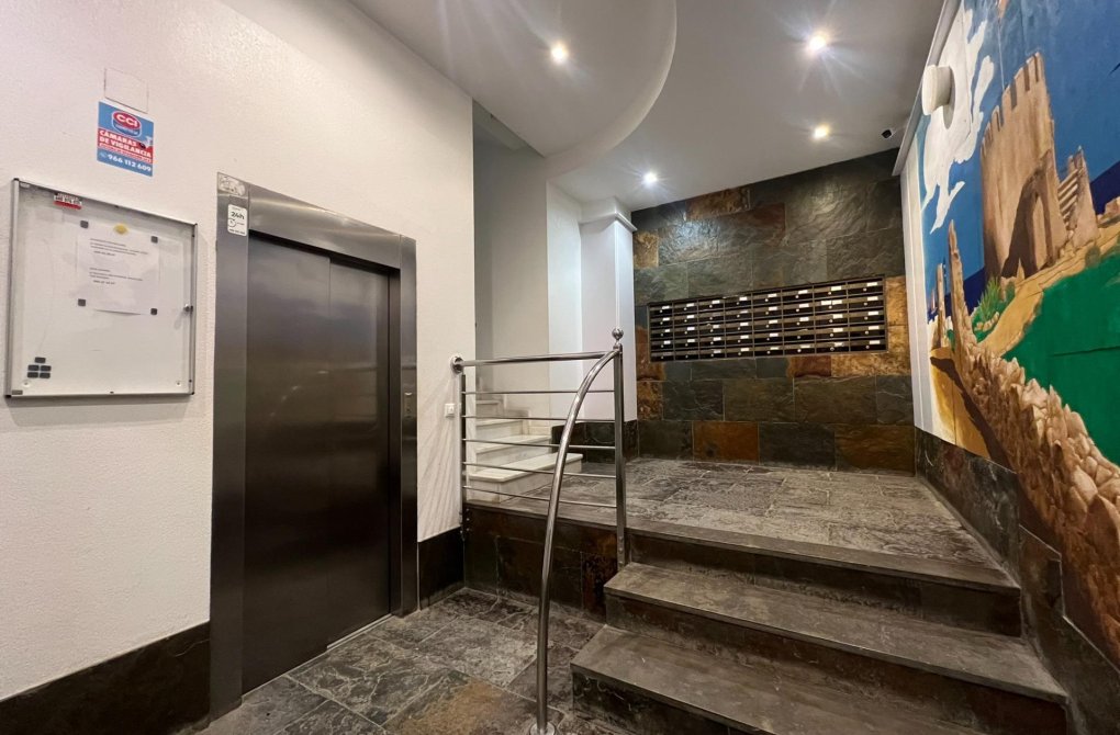 Вторичное жилье - Квартира - Torrevieja - Playa de los locos