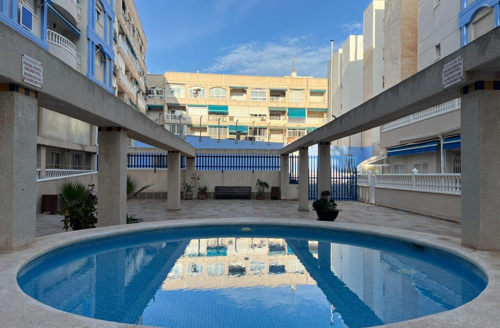 Вторичное жилье - Квартира - Torrevieja - Playa de los locos