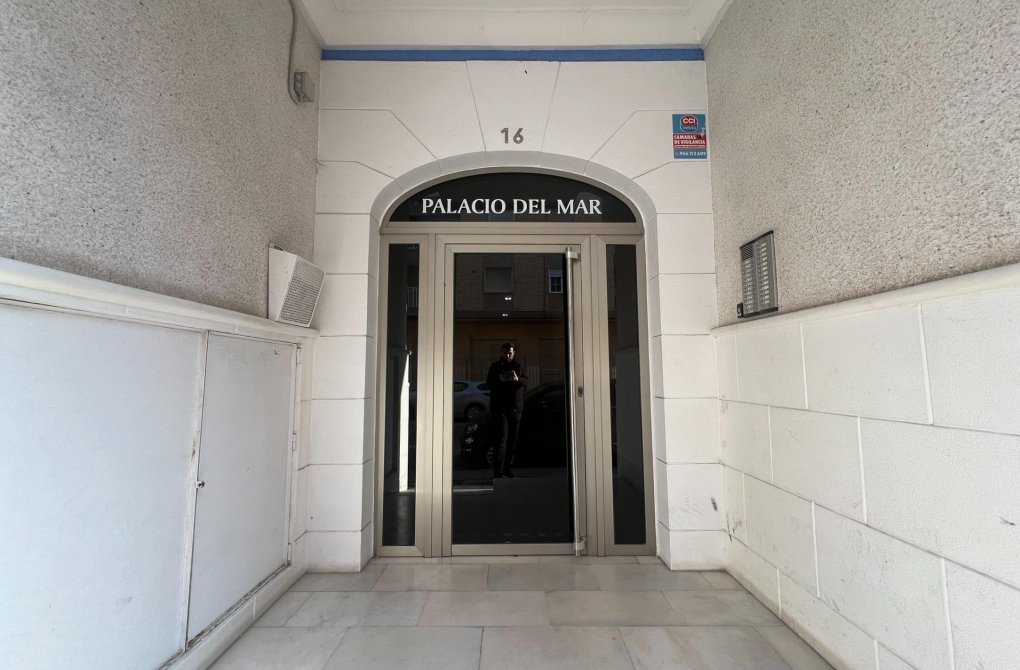 Вторичное жилье - Квартира - Torrevieja - Playa de los locos