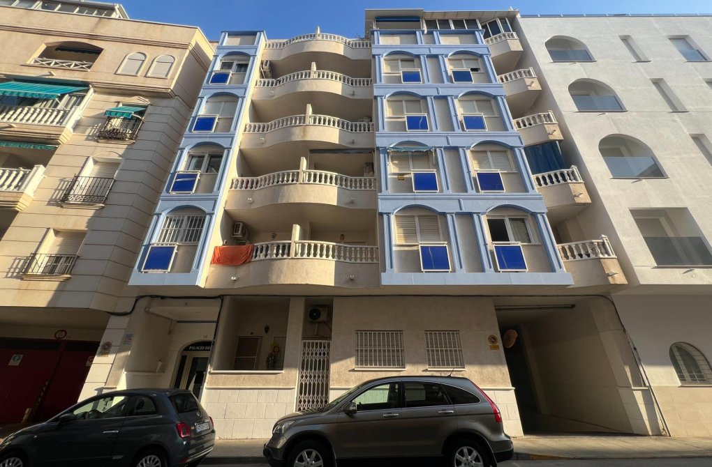 Вторичное жилье - Квартира - Torrevieja - Playa de los locos