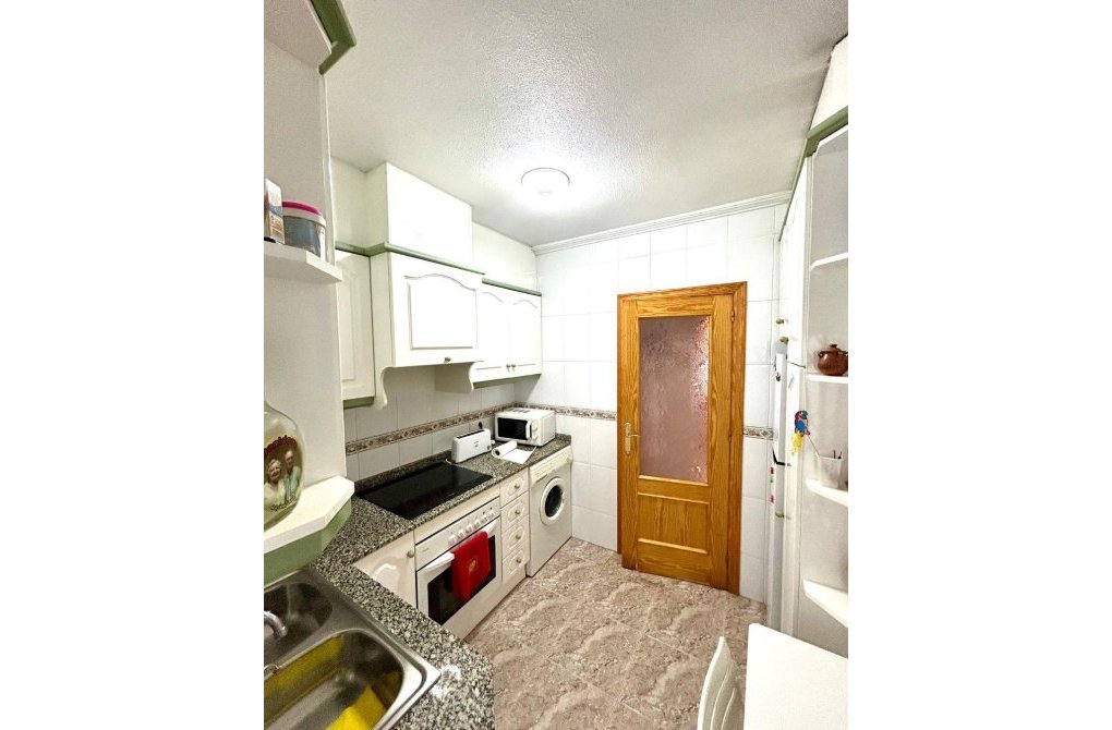 Reventa - Apartamento - Torrevieja - Estacion de autobuses