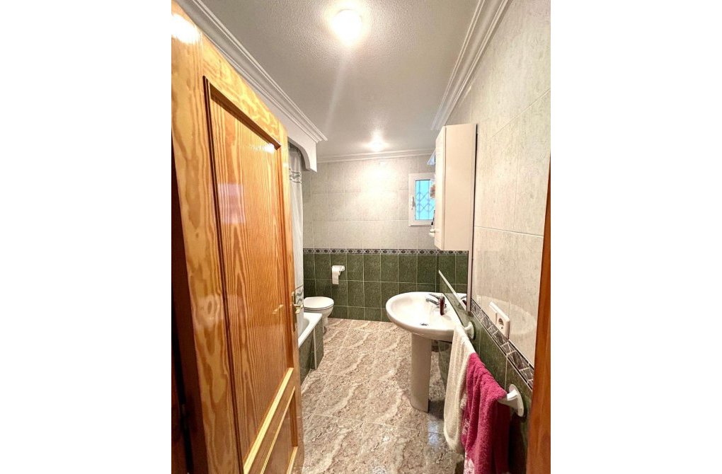 Reventa - Apartamento - Torrevieja - Estacion de autobuses